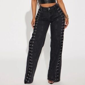 NWT Fashion Nova Non-Stretch Straight Leg Jeans Black Wash | Size 7